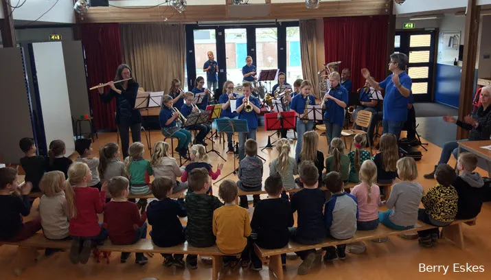 muzieklessen op de prinses margrietschool 001