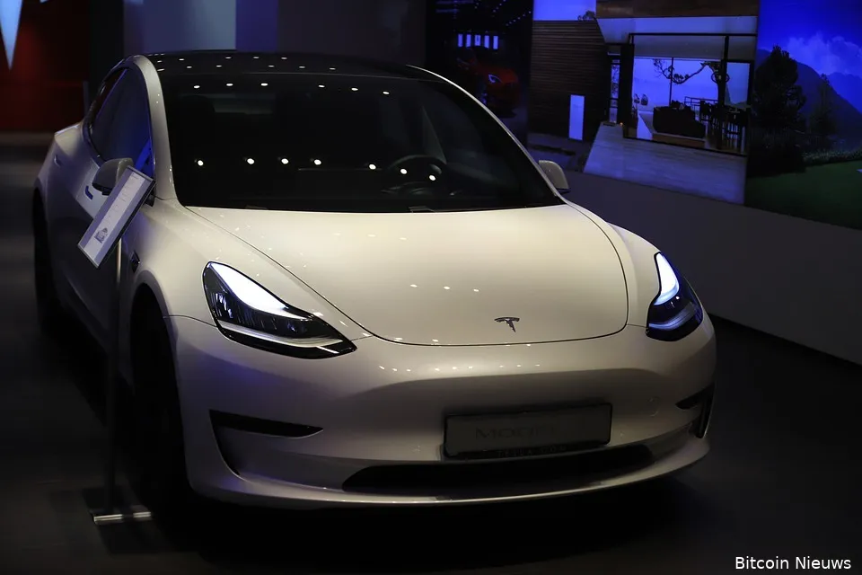 tesla bitcoin