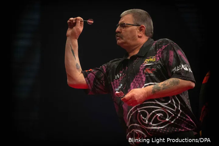 warren parry 1 new zealand darts masters