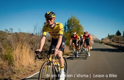 Tulett in the black and yellow of Visma | Lease a Bike