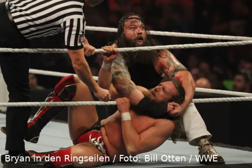 bray wyatt vs daniel bryan 2