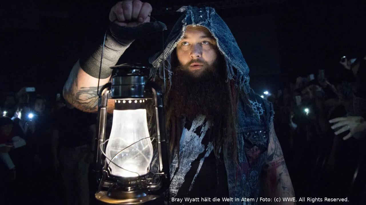 wwe bray wyatt mit lampe