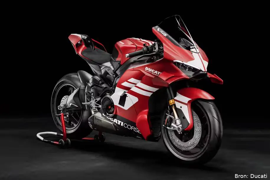 https___hypebeast.com_image_2026_04_01_ducati-superleggera-v4-centenario-8