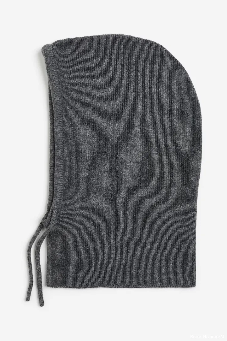 Geribde bivakmuts - €15,99