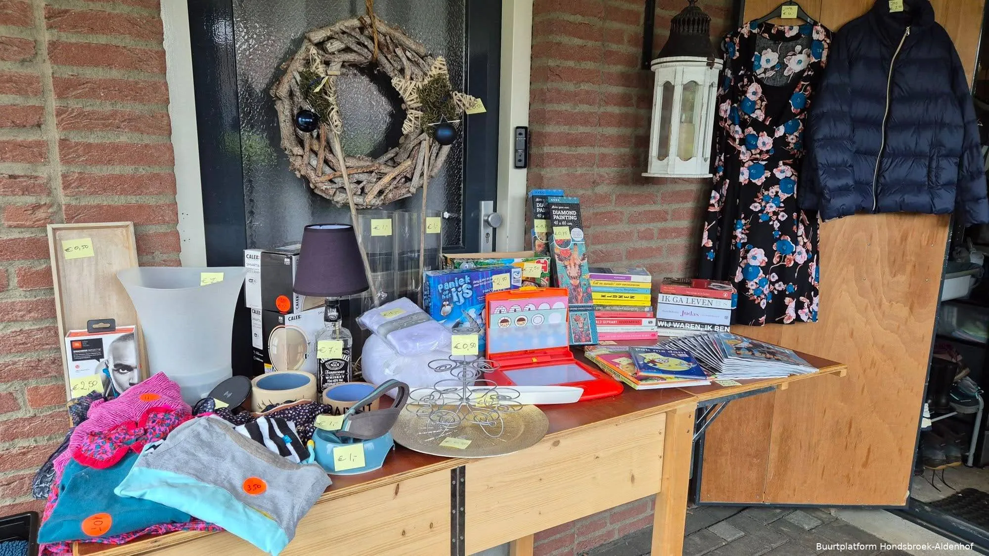 Buurtplatform organiseert garageverkoop Hondsbroek-Aldenhof in Born