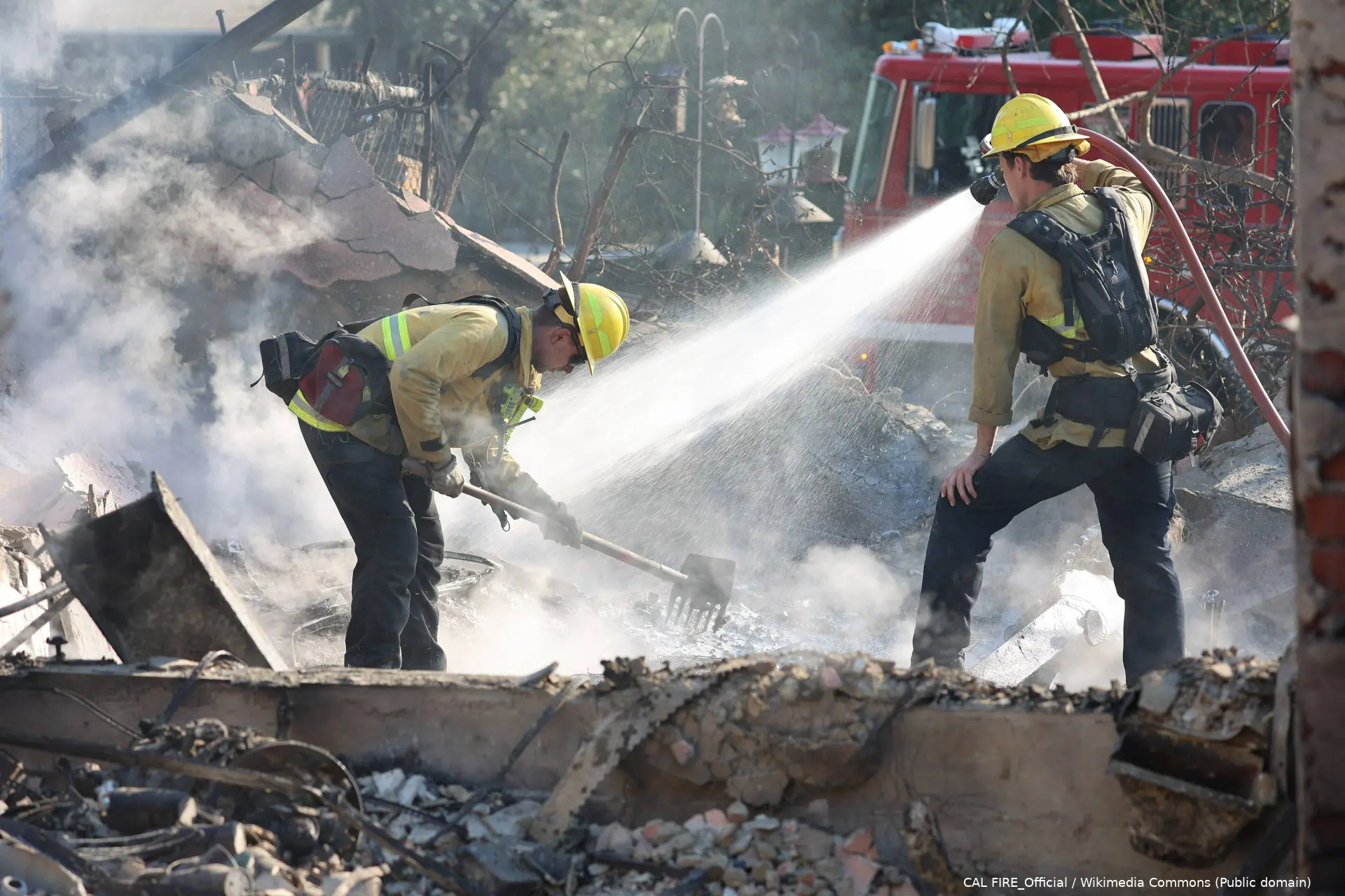 4096px eaton fire 54260699440