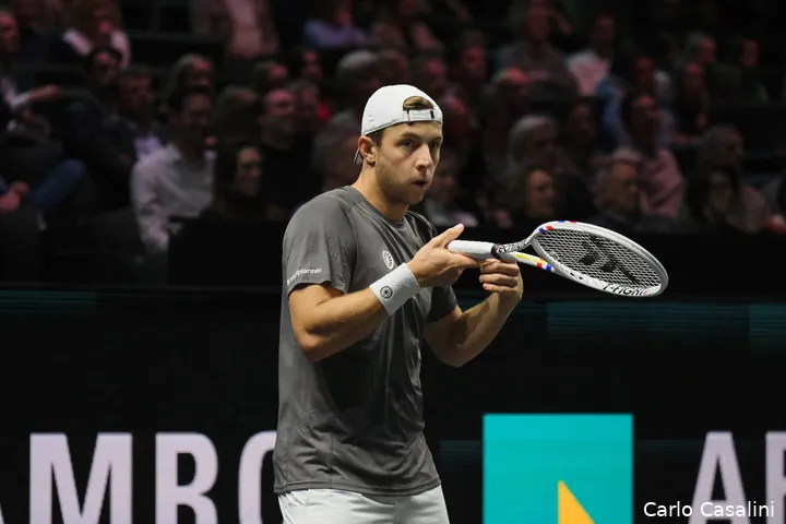 Tallon Griekspoor blows racquet.