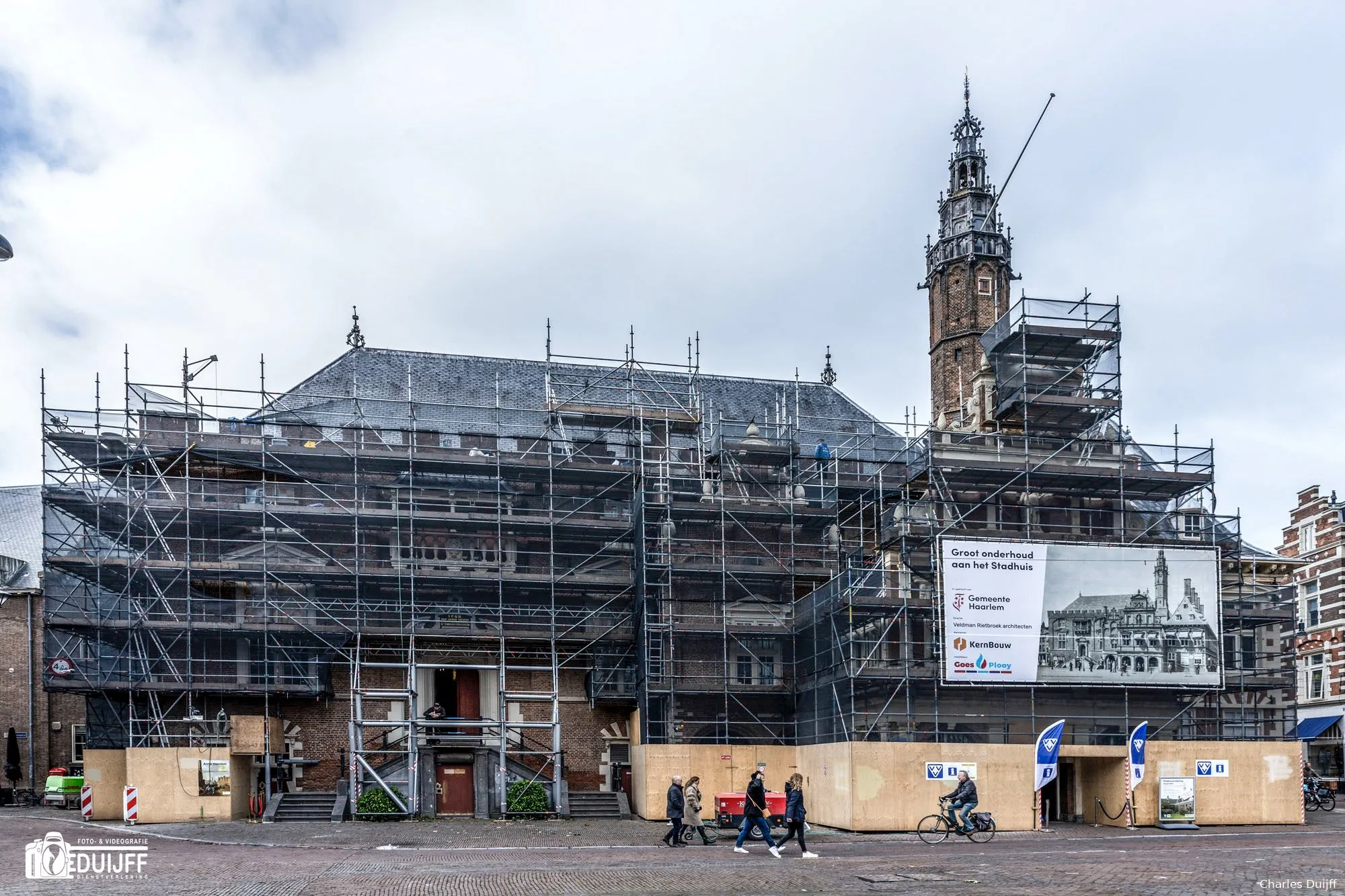 stadhuis in steigers 8 nov 21