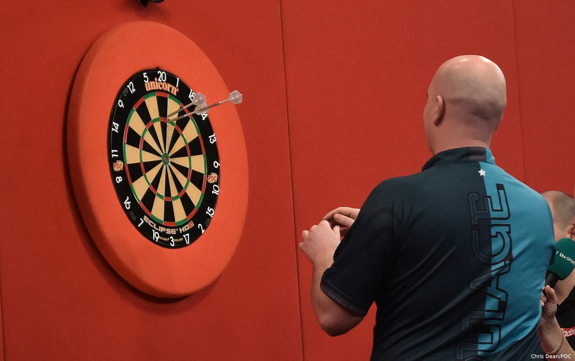 masters2021 rd2 cross 07a