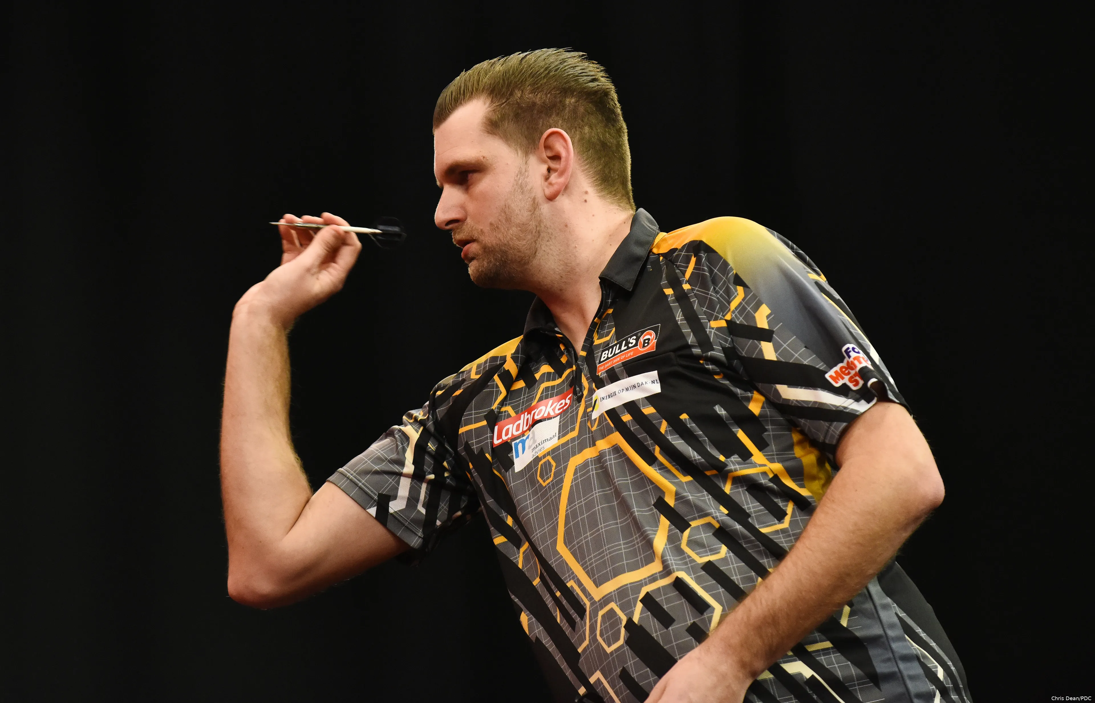 UKOPEN RD2 KLEERMAKER 01