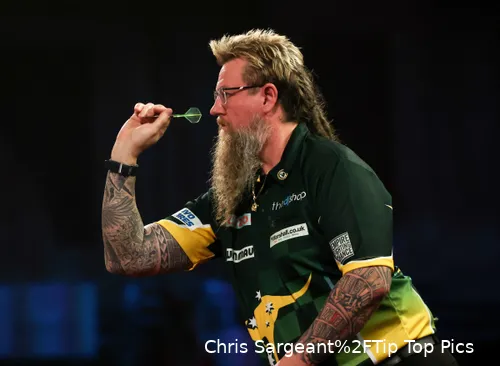 Simon Whitlock wird sein Debüt bei der World Seniors Darts Championship geben