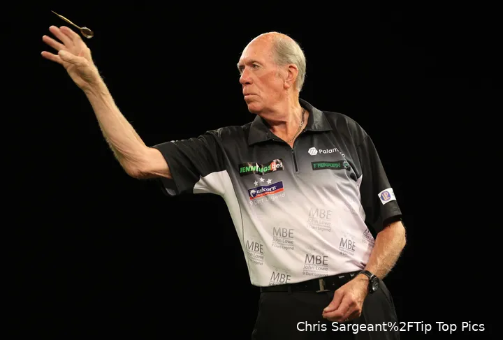 John Lowe ist einer der legendären Namen des Dartsports