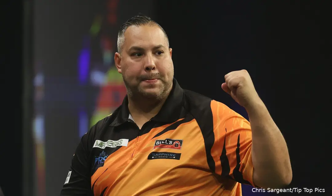 Jermaine Wattimena chases a second consecutive final in a PDC major
