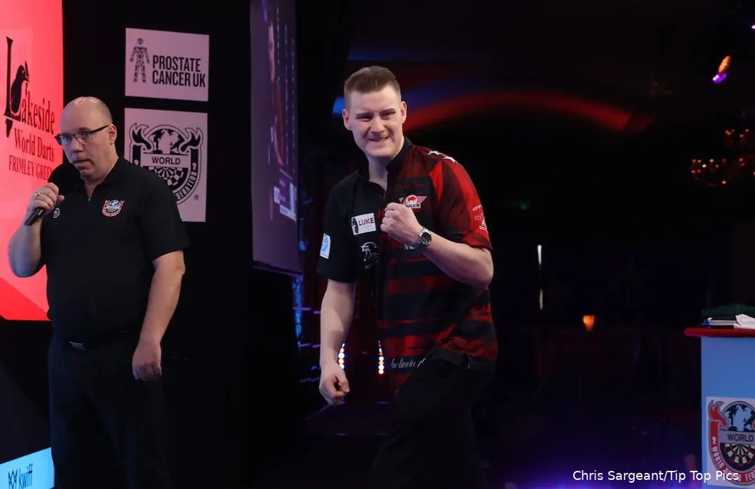 Das vermeintlich größte deutsche Darts-Talent feiert sein European-Tour-Debüt: Florian Preis