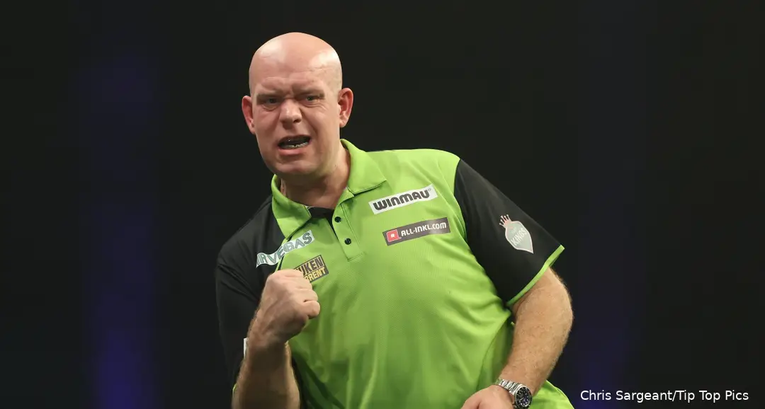 Michael van Gerwen krijgt ook een plaatsje in de top drie aller tijden van Russ Bray