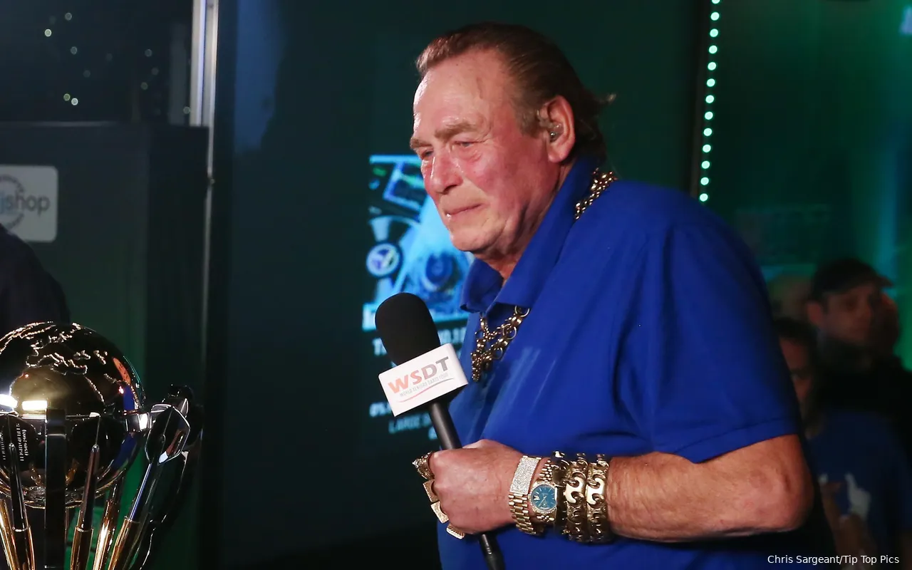 Bobby George in action as an analyst on the World Seniors Darts Tour (WSDT)