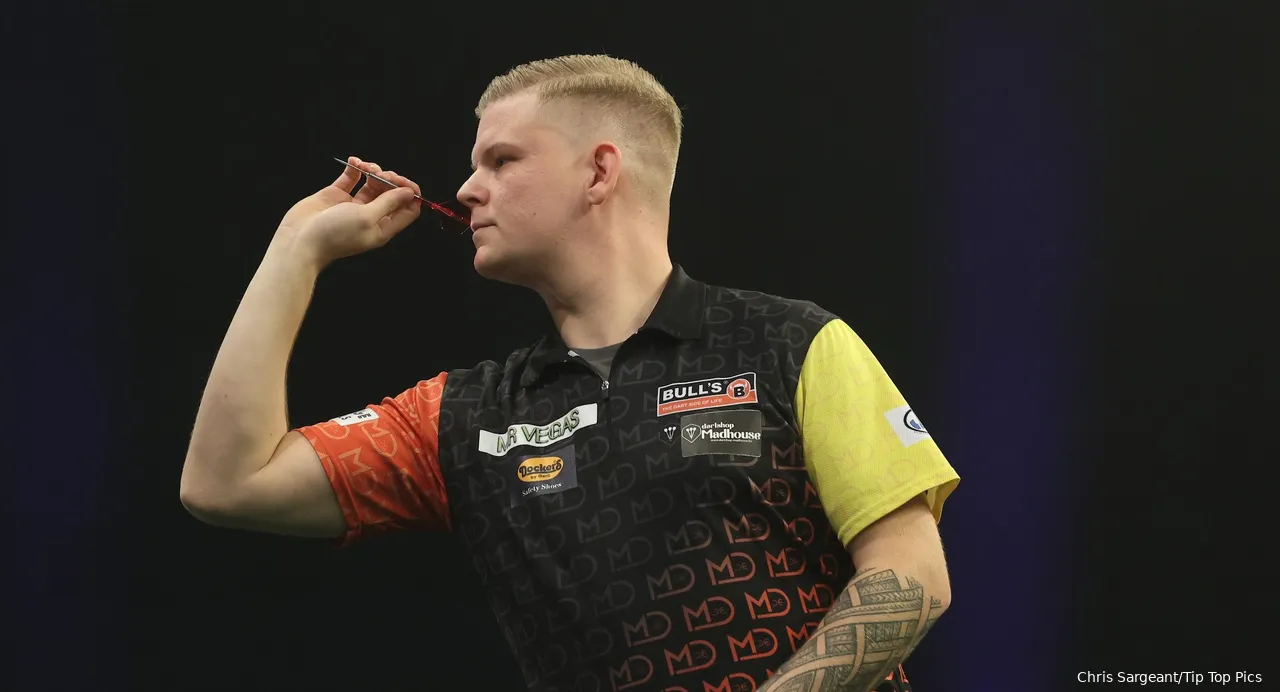 Mike De Decker in action at the Grand Slam of Darts