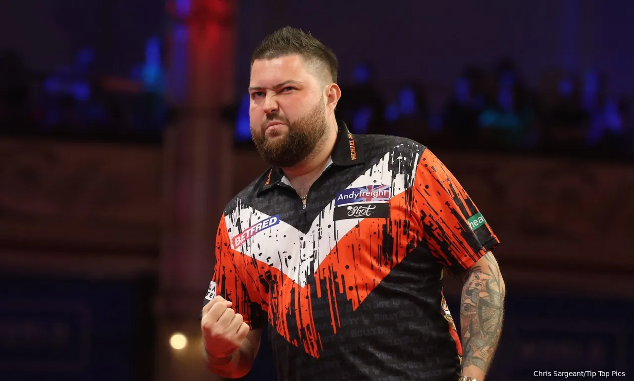 Michael Smith in Aktion beim World Matchplay