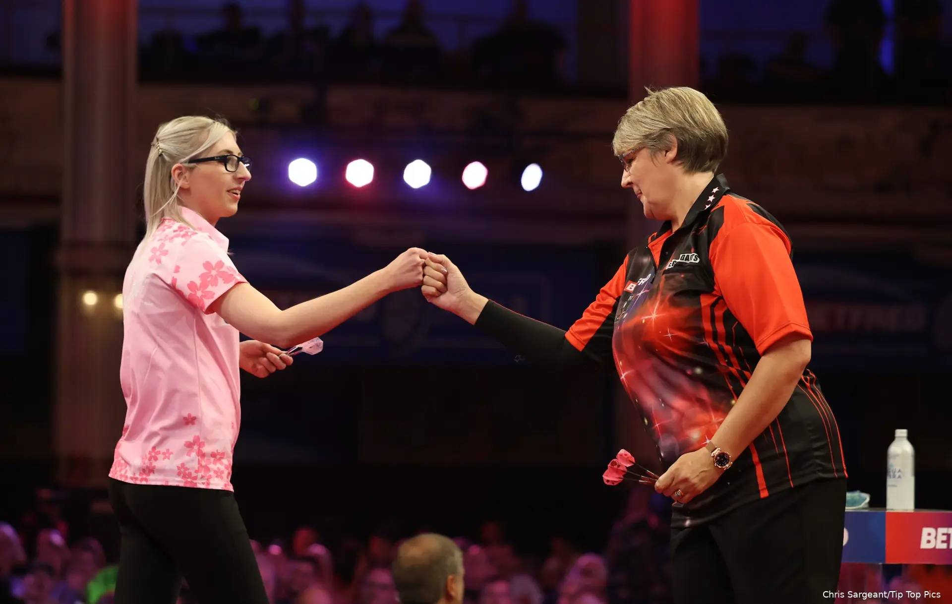 fallon sherrock lisa ashton r1 womens world matchplay