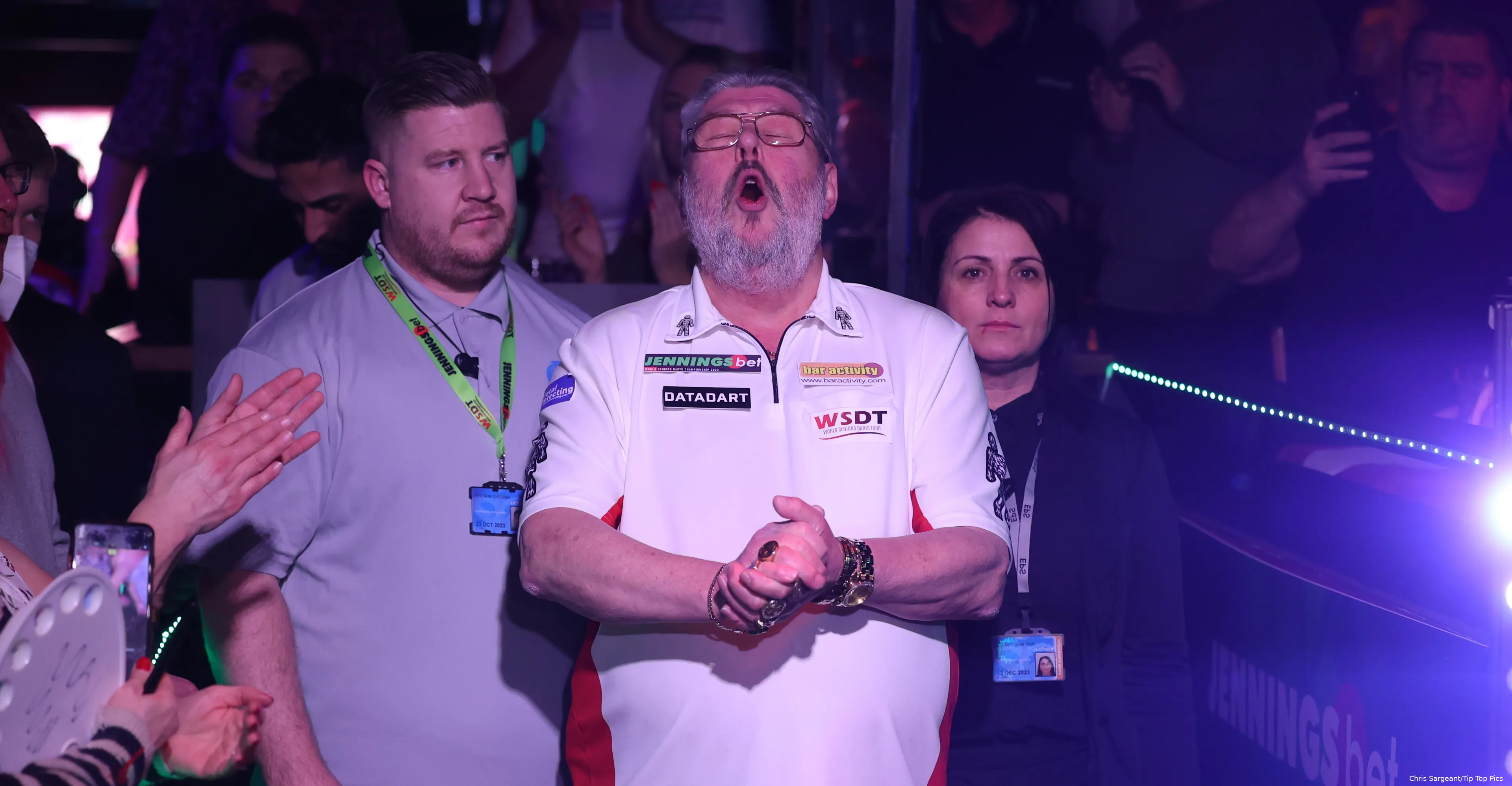 Martin Adams WSDT R2 4