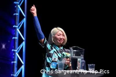 Mikuru Suzuki O2 400x267