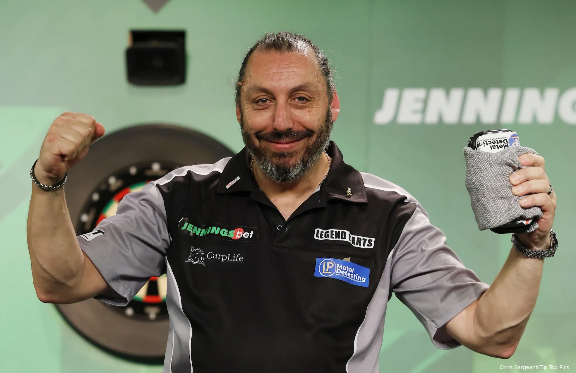 richie howson wsdt world seniors darts masters 1