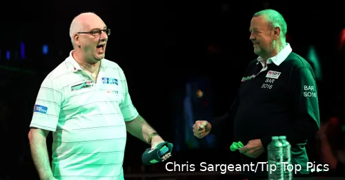 John Walton in action at the 2022 World Senior Championship against Les Wallace