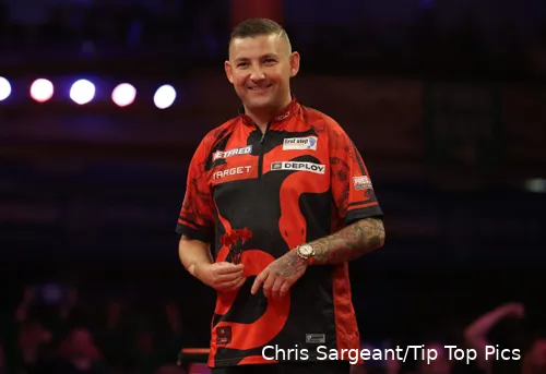 Nathan Aspinall kann wegen einer Armverletzung nicht an der German Darts Championship teilnehmen