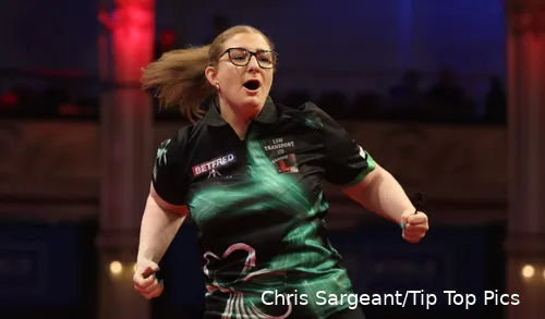 Robyn Byrne in actie op de Women's World Matchplay 2023