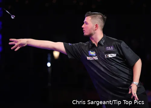 Bradley van der Velden in actie