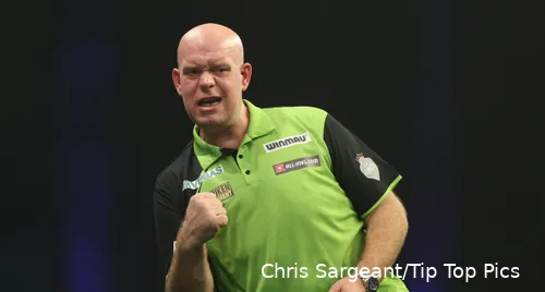 Michael van Gerwen krijgt ook een plaatsje in de top drie aller tijden van Russ Bray