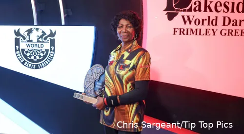 Deta Hedman won eind vorig jaar het WDF-WK bij de dames