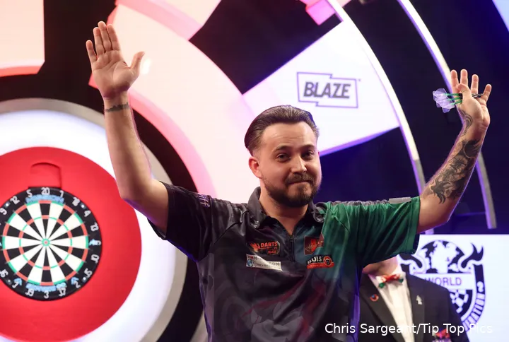 Brian Raman salutes the crowd