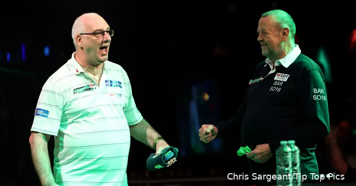 John Walton in actie op het WK voor senioren 2022 tegen Les Wallace