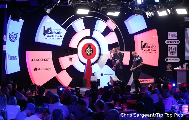 stage the lakeside wdf20222792