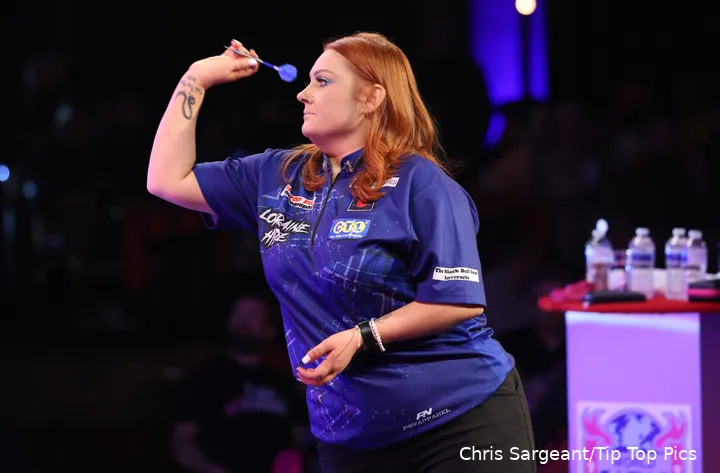 Lorraine Hyde in actie