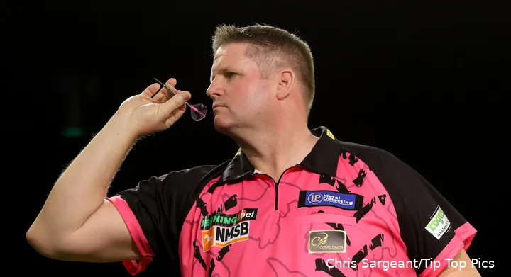 Scott Mitchell in actie