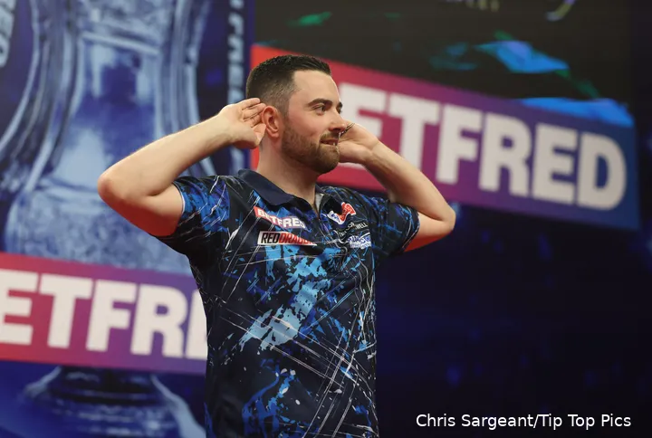 Luke Humphries blijf top koers voor een eerste World Matchplay-titel