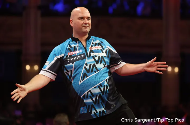 Rob Cross ontsnapte afgelopen zondag aan uitschakeling tegen Gian van Veen