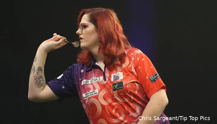 Dick van Dijk heeft het moeilijk met het gedrag van bepaalde collega's richting Noa-Lynn van Leuven