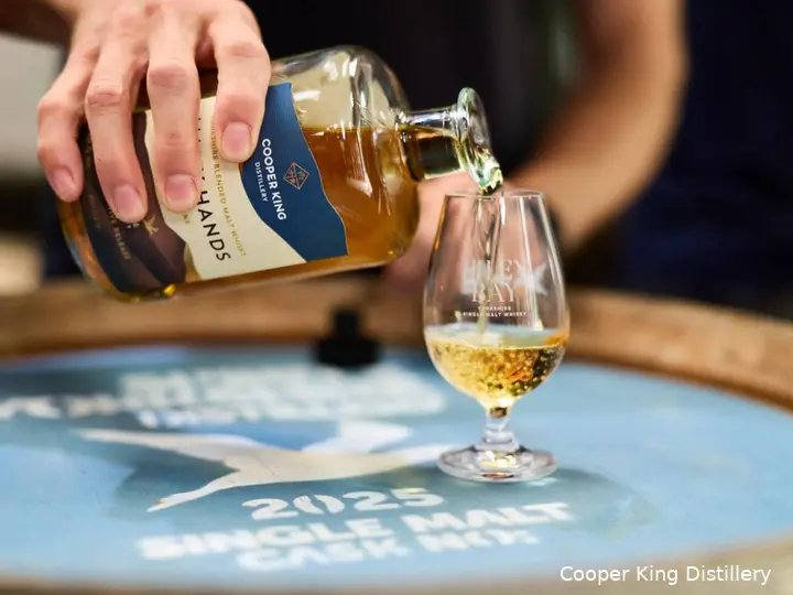 Cooper King Many Hands whisky (1)