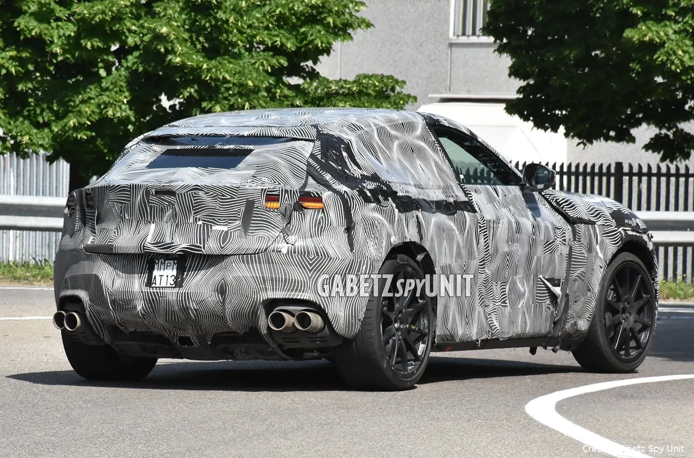 foto spia ferrari purosangue