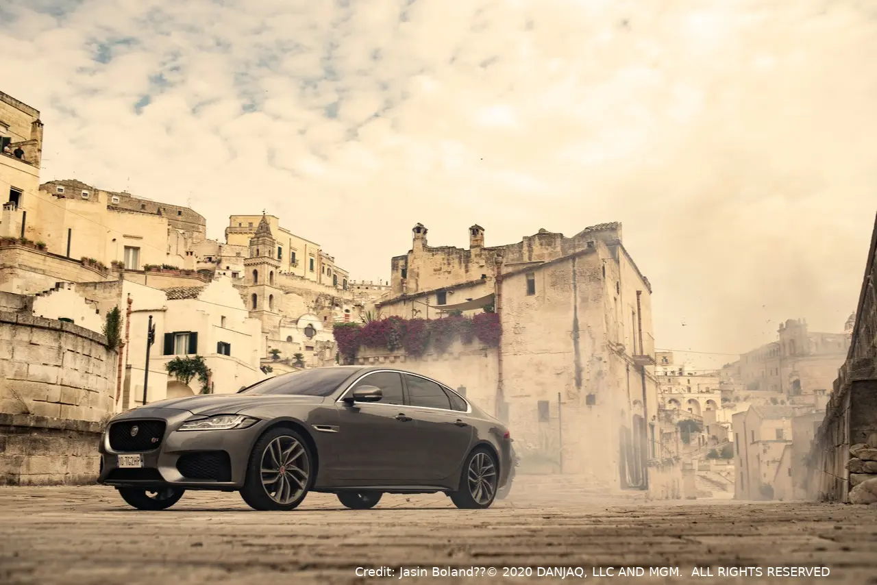 jaguar xf 2022