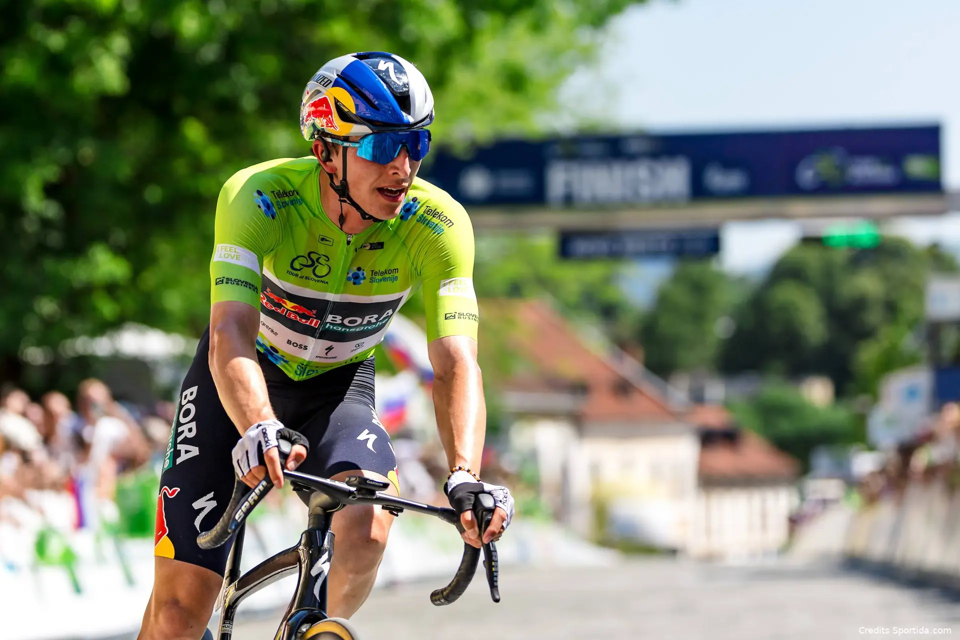 Florian Lipowitz en el Tour de Eslovenia 2026