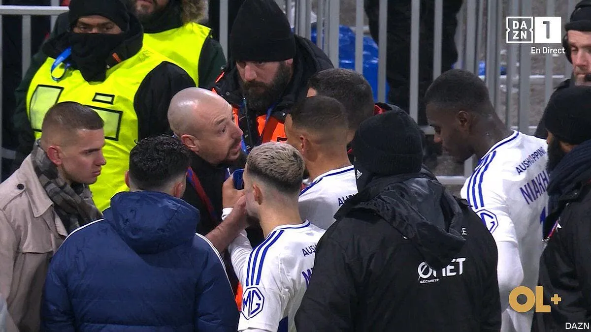 l ol en crise les supporters convoquent les joueurs ghm5sqiwcaerdt9 387033