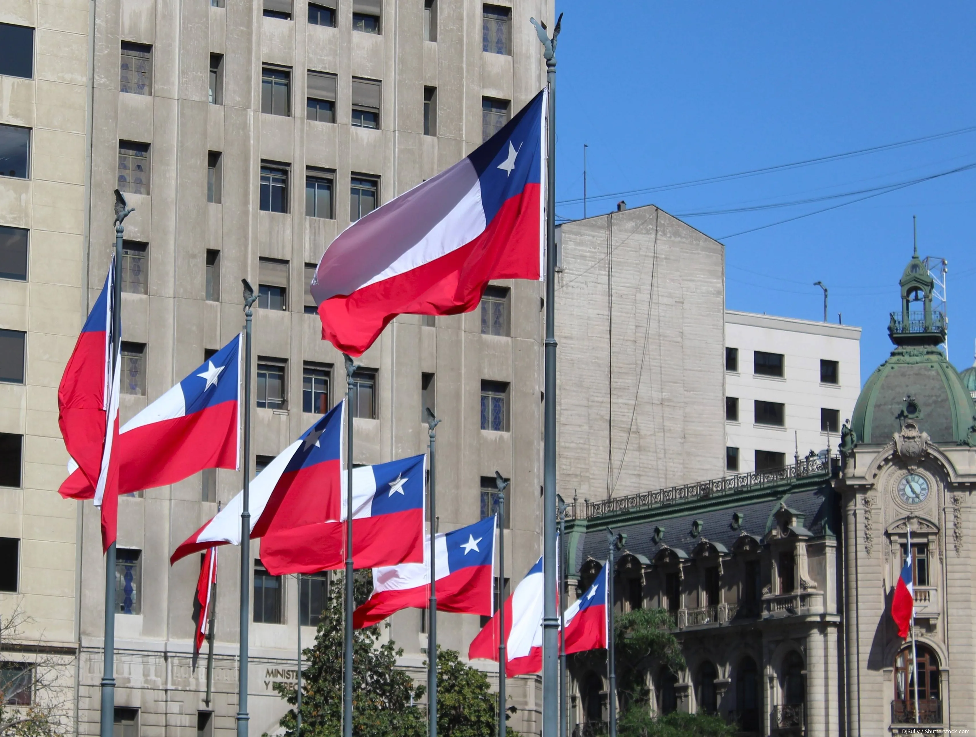 shutterstock_2708869867