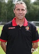 bertucci attentif a la reaction de nice 6854