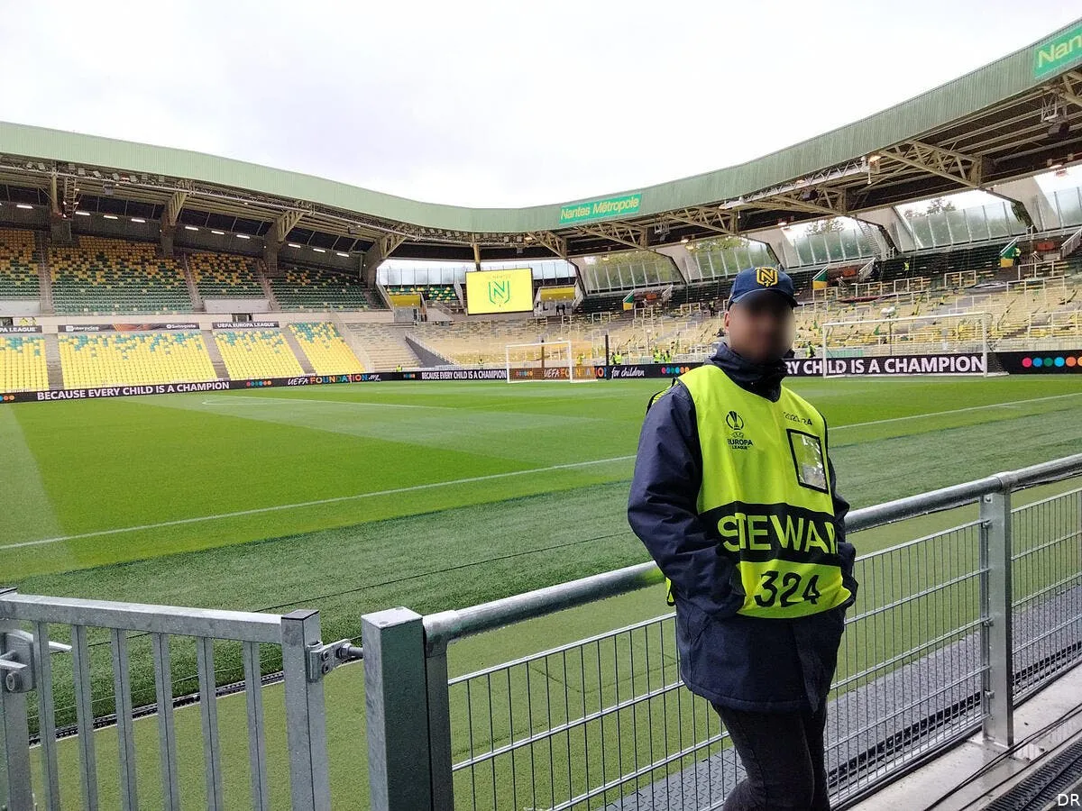 le fc nantes expulse un stadier raciste fflj29iwqaeguq3 352654