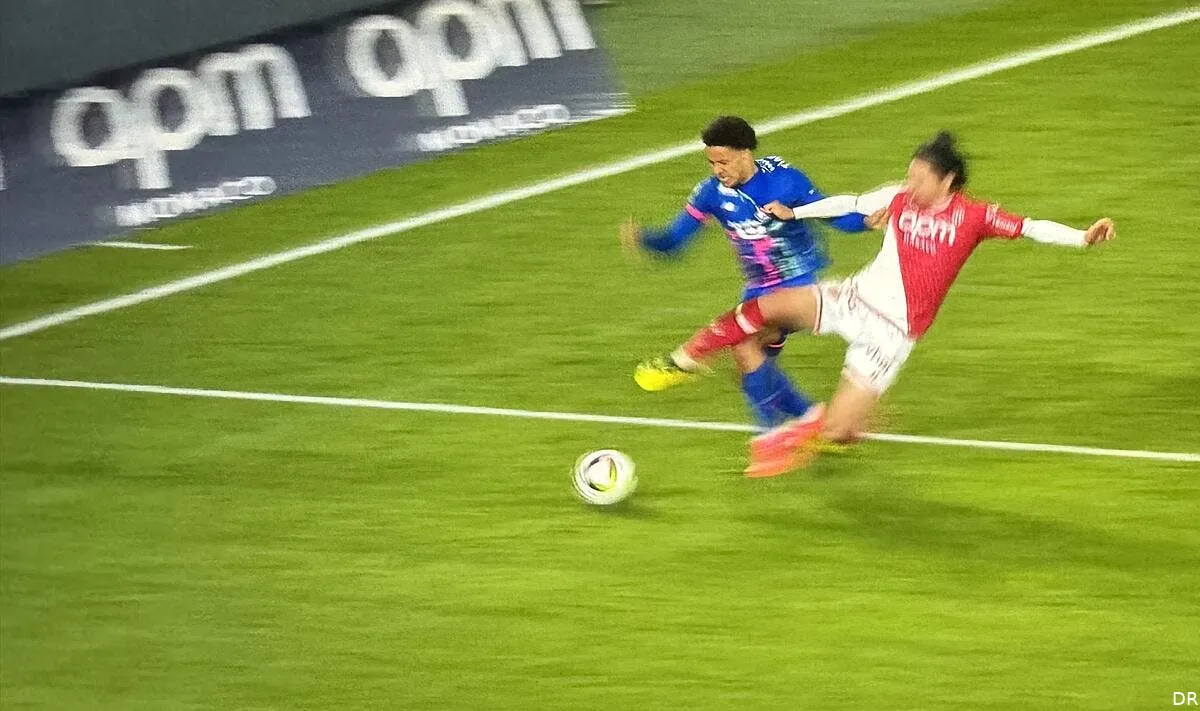 lille prive d un penalty evident par clement turpin et la var gl9ulpwxgaaqafa 374971