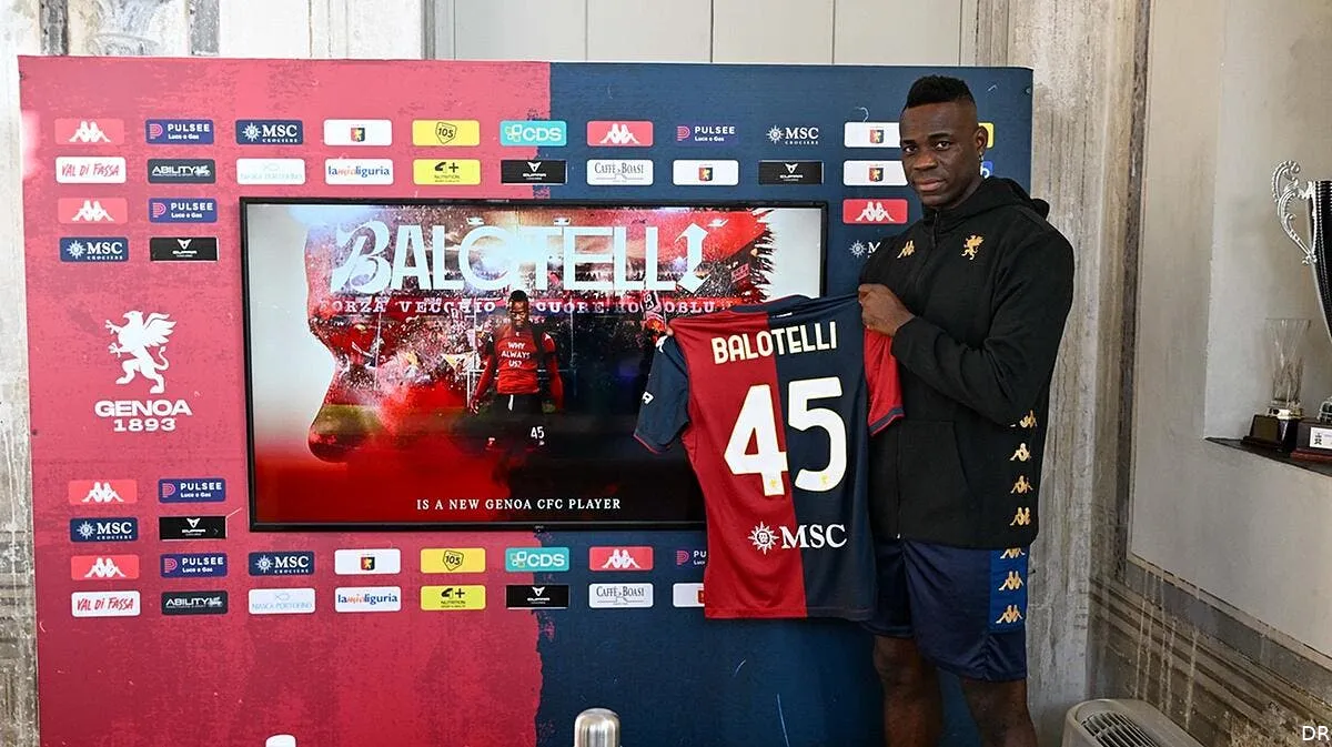 mario balotelli signe officiellement au genoa dsc 0921 383136